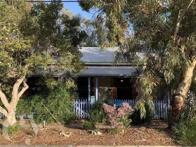 Unique 1 Samson Street, Fremantle, WA 6160