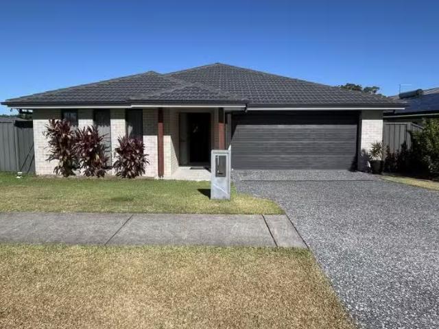 Nice 1 Shorebird Way, SANDY BEACH House for rent Listed by Ch.