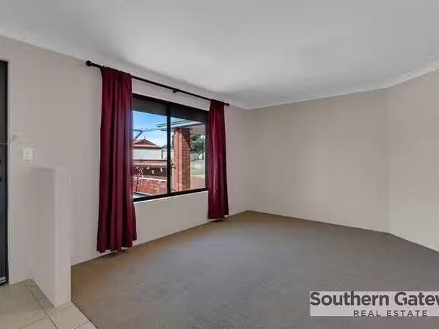 For Rent! 1 Whiteman Crescent, Bertram, WA 6167