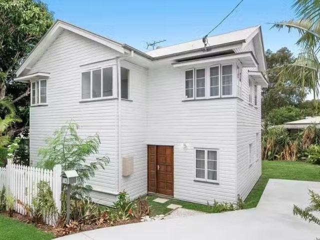 Unique 1A Vickers Street, Carina Heights QLD 4152