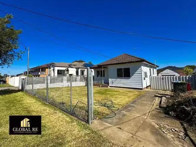 Nice 1A Albert Street, Cabramatta, NSW 2166