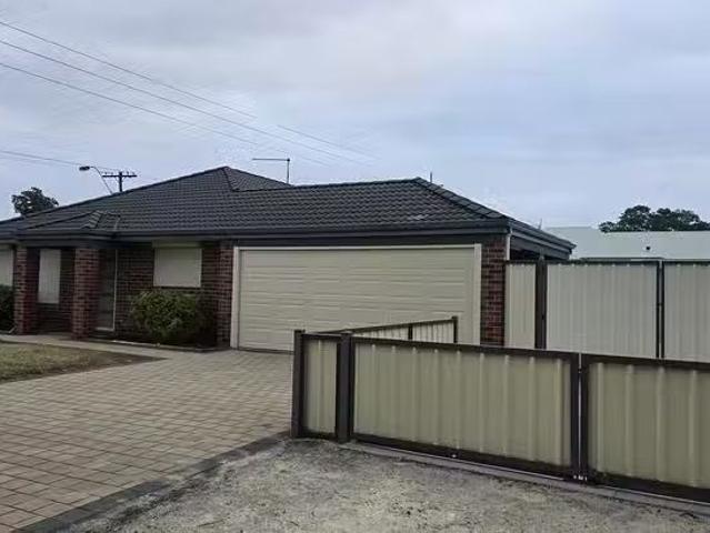 Just in! 1A Harold Road, Swan View, WA 6056