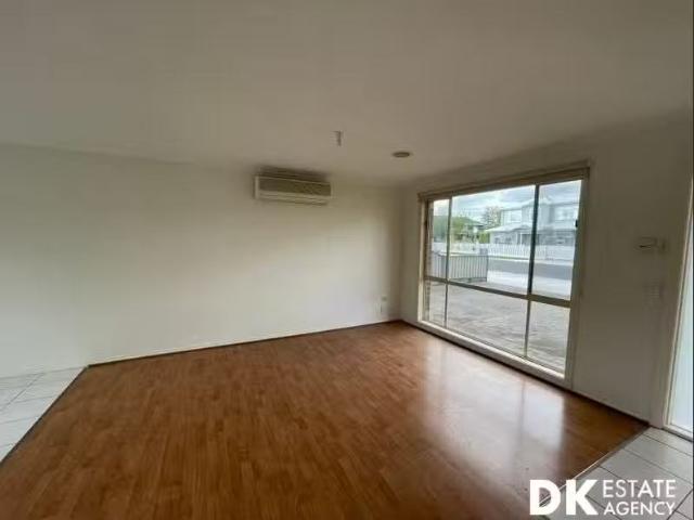 Deal! 1A Oldfield St, Sunshine West VIC 3020