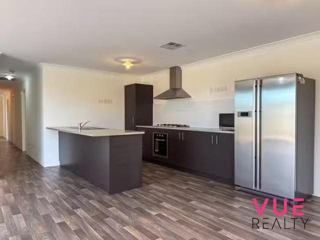Cheap 23 Waypoint Mews, Alkimos, WA 6038