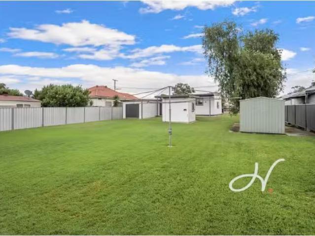 For Rent! 23 Weston, Weston House for rent Listed by Zac Hutc.