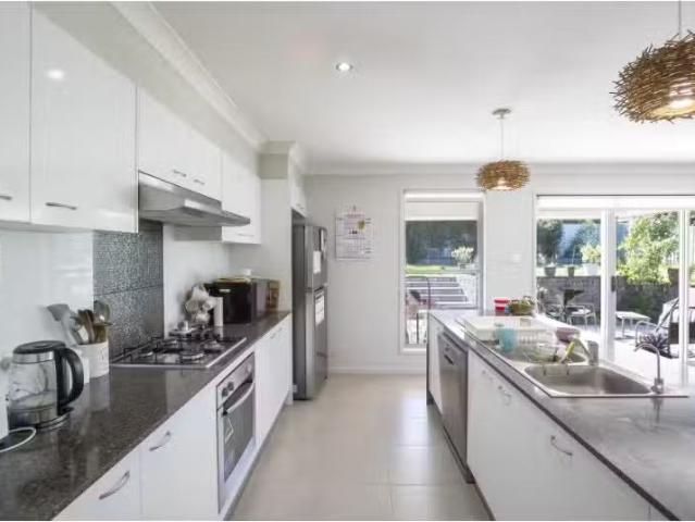 For Rent! 23 Hinchinbrook Close, Ashtonfield House for rent L.