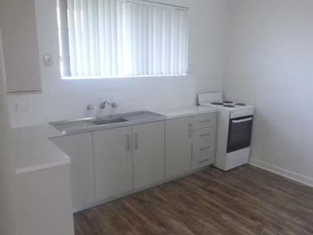 Deal! 23 Hutchison Street, Rivervale, WA 6103