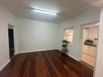 Just in! 23 Payten Avenue Avenue, Roselands House for rent Li.