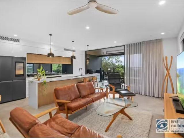 For Rent! 201/65 Esplanade, Golden Beach Apartment for rent L.