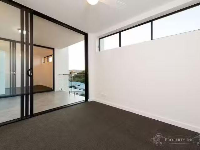 Nice 203/33 Browning Street, South Brisbane, QLD 4101