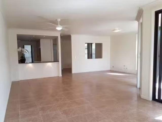 Just in! 2074/1 The Vistas Drive, Carrara, QLD 4211