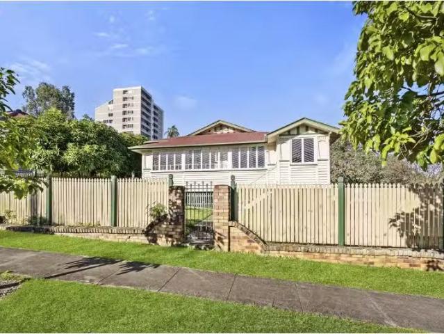 Unique 208 Lower Hardgrave Road, West End House for rent List.