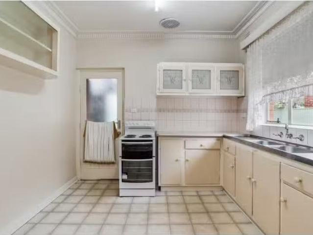 New 20 Anglo Avenue, Parkside House for rent Listed by David.