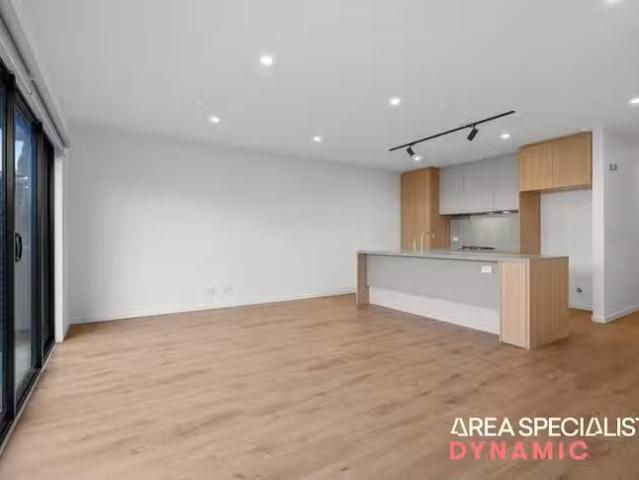 Nice 20 Bloom Drive, Altona North, VIC 3025