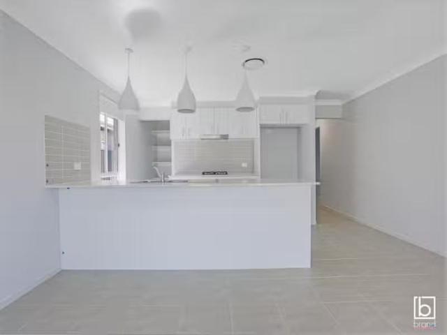 Rental! 20 Caspian Circuit, WOONGARRAH House for rent Listed.