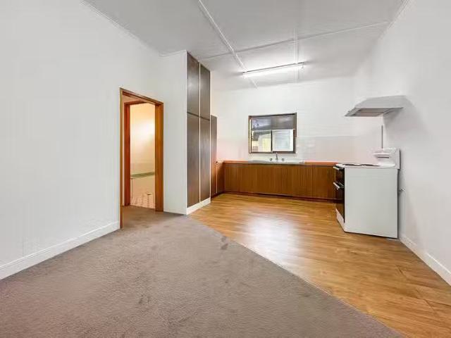 For Rent! 20 Oakland Avenue, The Entrance, NSW 2261