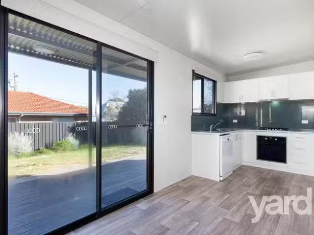Nice 20A Taylor Street, White Gum Valley, WA 6162