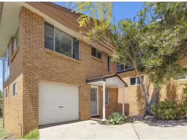 For Rent! 2/102 Granite Street, Port Macquarie Townhouse for r.