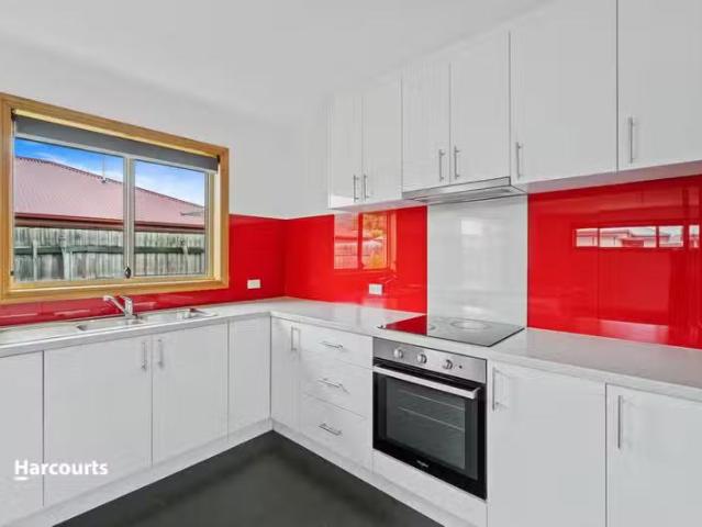 Cozy 2/103 Main Street, HUONVILLE, TAS 7109 House for Rent
