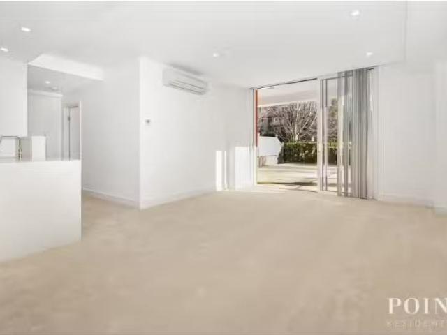 Cozy 211/2 Palm Avenue, Breakfast Point Apartment for rent Li.