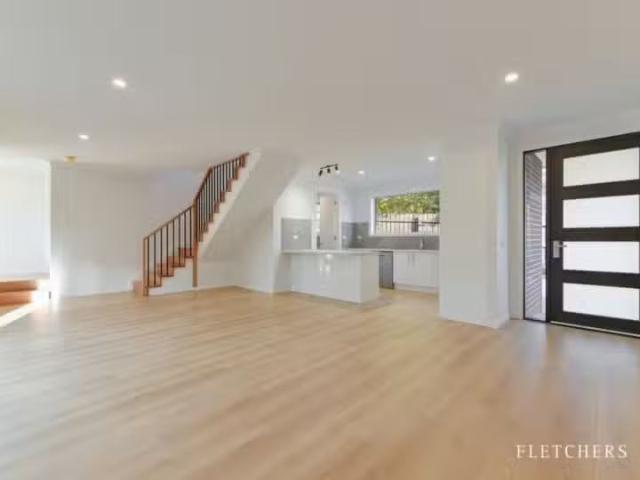 Cozy 2/126 Mt Dandenong Rd, Ringwood East VIC 3135 Townhouse.
