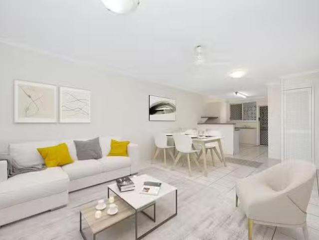 Rental! 2/14 Shelton Street, Kirwan, QLD 4817