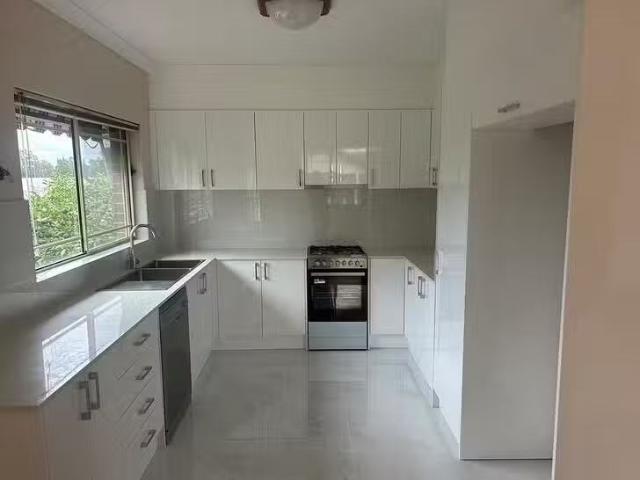 Deal! 2/15 17 Salt Pan Road, Peakhurst, NSW 2210