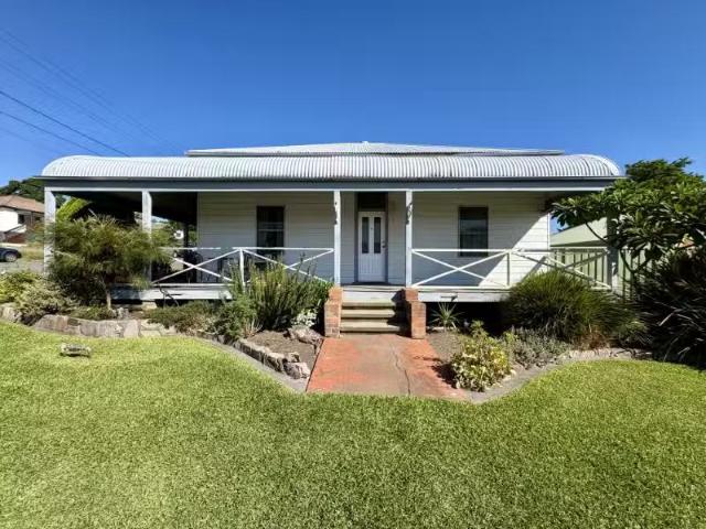 Deal! 2/15 Lakeview Street, Boolaroo Townhouse for rent Liste.