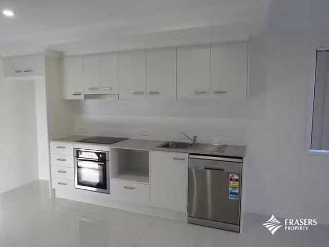 Cheap 2/15 Soe Street, Redbank, QLD 4301