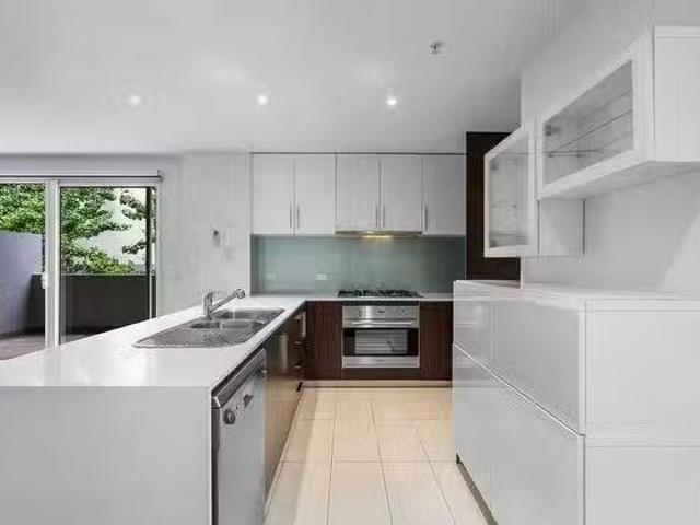 Cozy 21/800 Elgar Road, Doncaster, VIC 3108