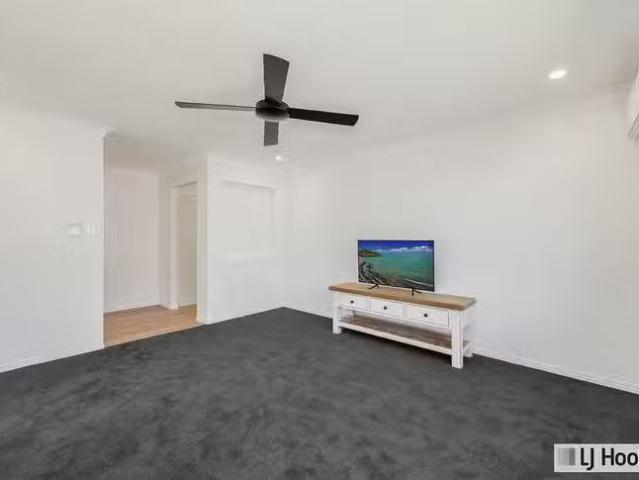 Nice 21 Brandon Court, Coral Cove, QLD 4670