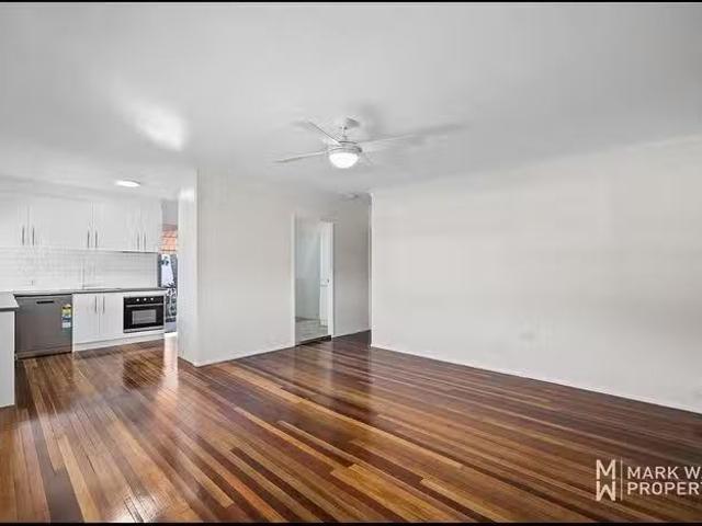 Deal! 2/1 Canfield Street, Nathan, QLD 4111