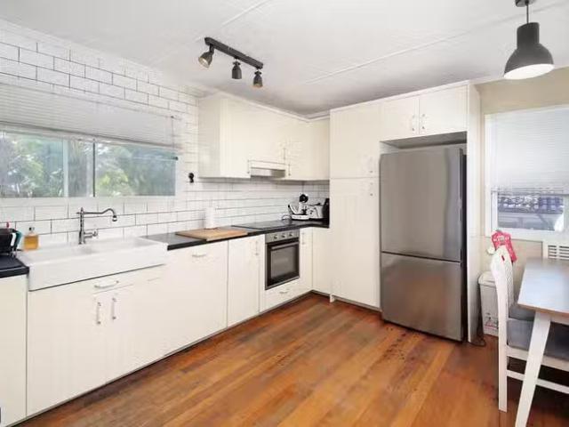 Cozy 21 Marnham Street, Acacia Ridge, QLD 4110