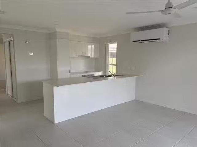 Rental! 21 Packenham Street, Burpengary East, QLD 4505