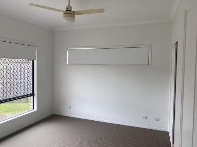 Nice 21 Reynolds Close, Redbank Plains, QLD 4301