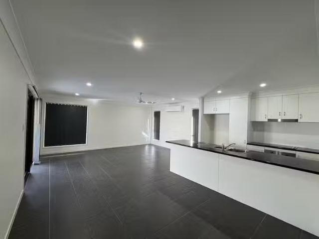 Cheap 21 Rosedale Street, Parkhurst, QLD 4702