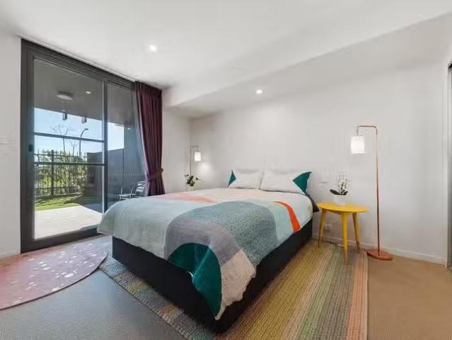Just in! 2/1 Rowe Avenue, Rivervale, WA 6103