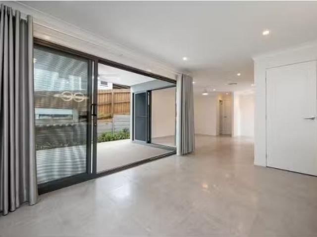 Charming 21A Brook Street, South Brisbane House for rent List.