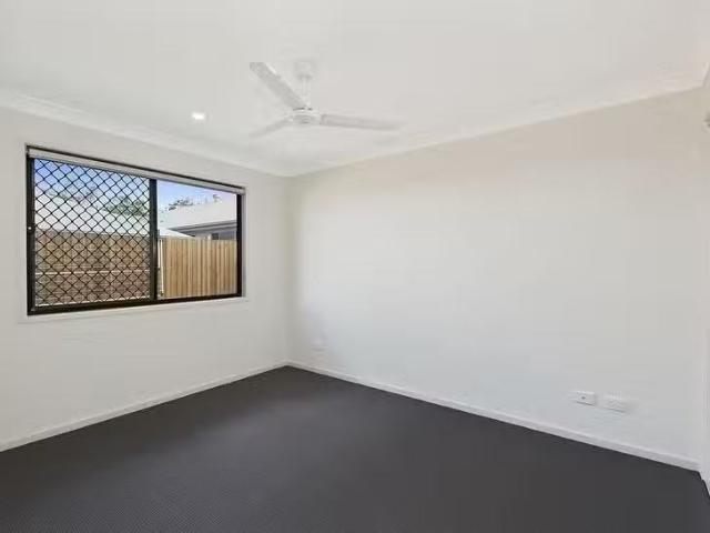 Rental! 2/20 Dalby Street, Holmview, QLD 4207