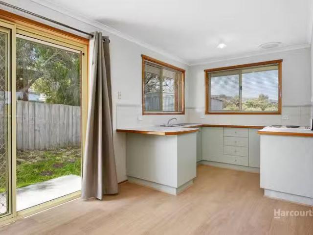 For Rent! 2/22 Dossiter Street, BELLERIVE, TAS 7018 Villa fo.