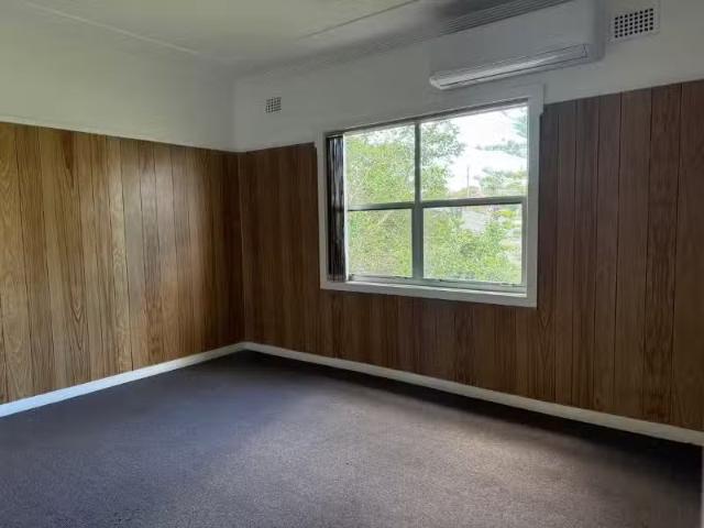 Nice 224 Charlestown Road, Charlestown House for rent Listed.