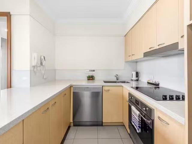 Charming 2/251 Gregory Terrace, Spring Hill, QLD 4000