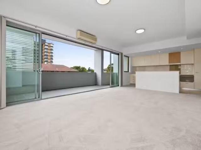 Cozy 22/76 Anzac Parade, KENSINGTON, NSW 2033 Apartment for.