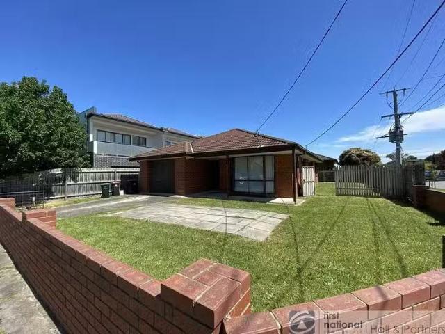 Unique 22 View Road, Springvale, VIC 3171