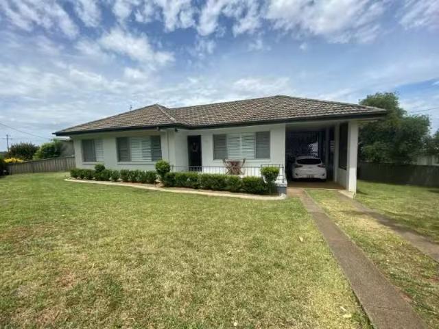 Rental! 22 Hall Street, EAST TAMWORTH House for rent Listed b.