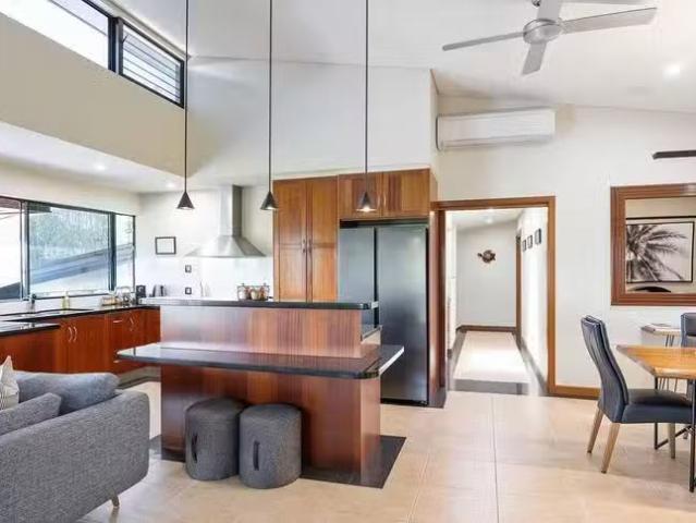 Deal! 22 Mcgregor Court, Mooloolah Valley, QLD 4553