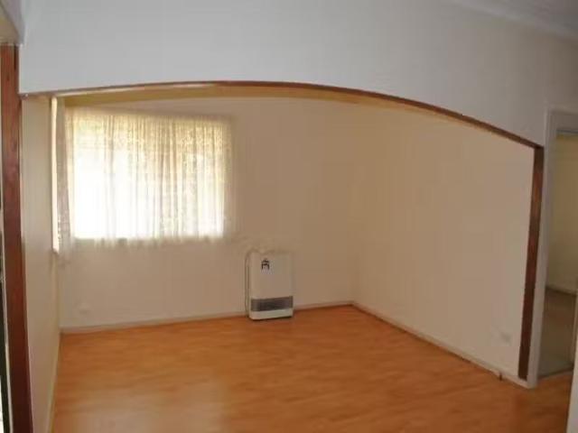 For Rent! 22 North Street, Orange House for rent Listed by Ja.