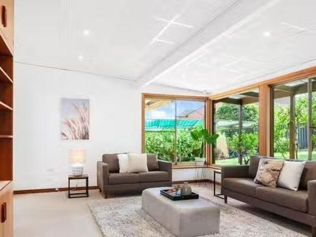 Cozy 22 Short Crescent, Beaumont, SA 5066