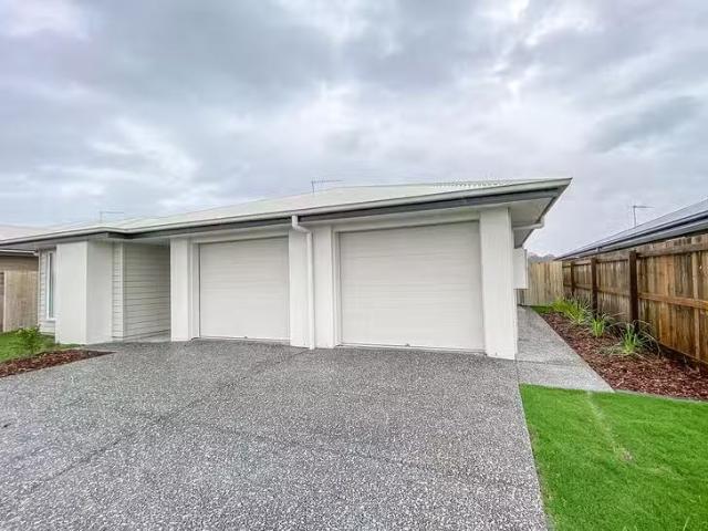 Unique 2/35 Rainbird Court, Logan Reserve, QLD 4133