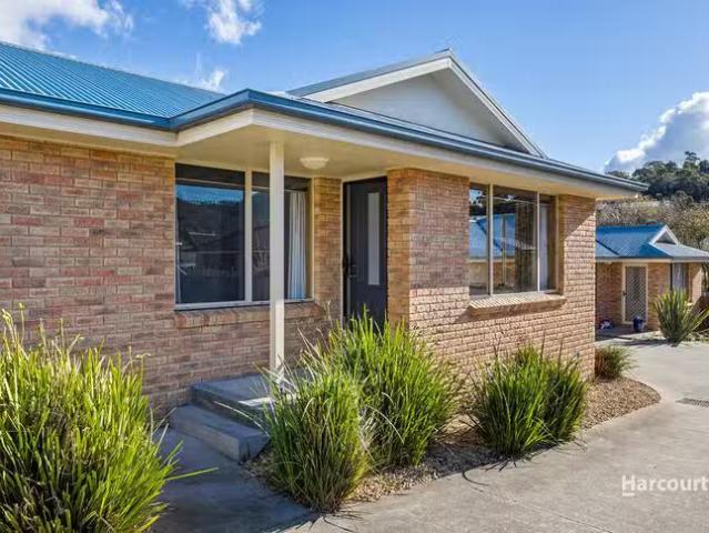 Charming 2/36 Schouten Street, Warrane, TAS 7018